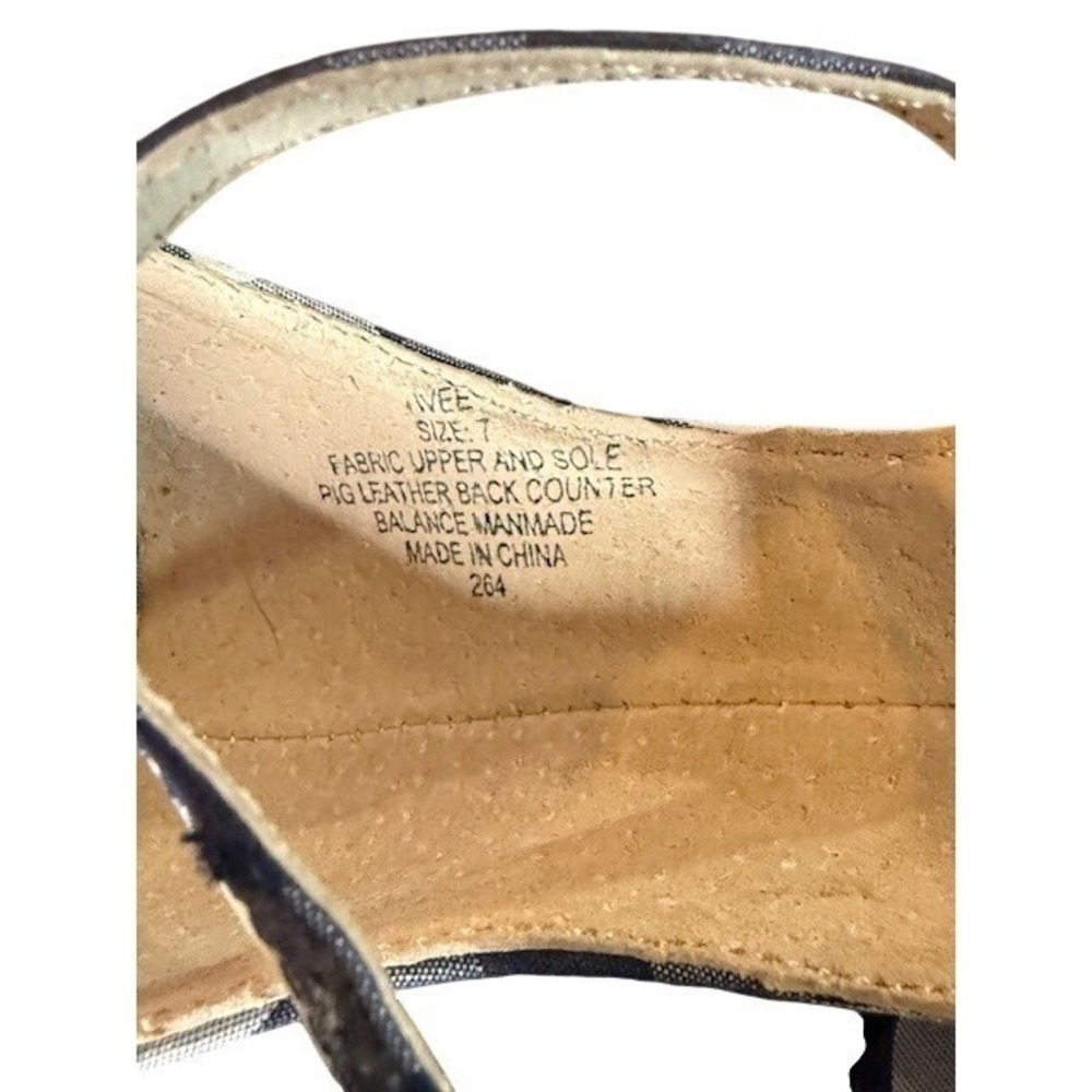 Betsey Johnson Size 7 Blue White Gingham Bow Block Heel Coquette Sandals - Picture 10 of 10